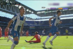 巴塞罗那逆转皇马夺西超杯：莱万加维双响，巴萨第14次夺冠